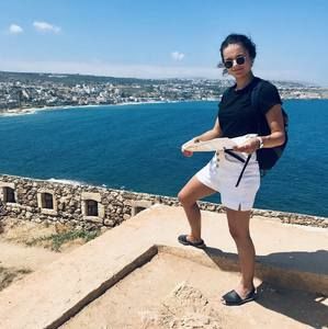 Meet your Posher, Emma